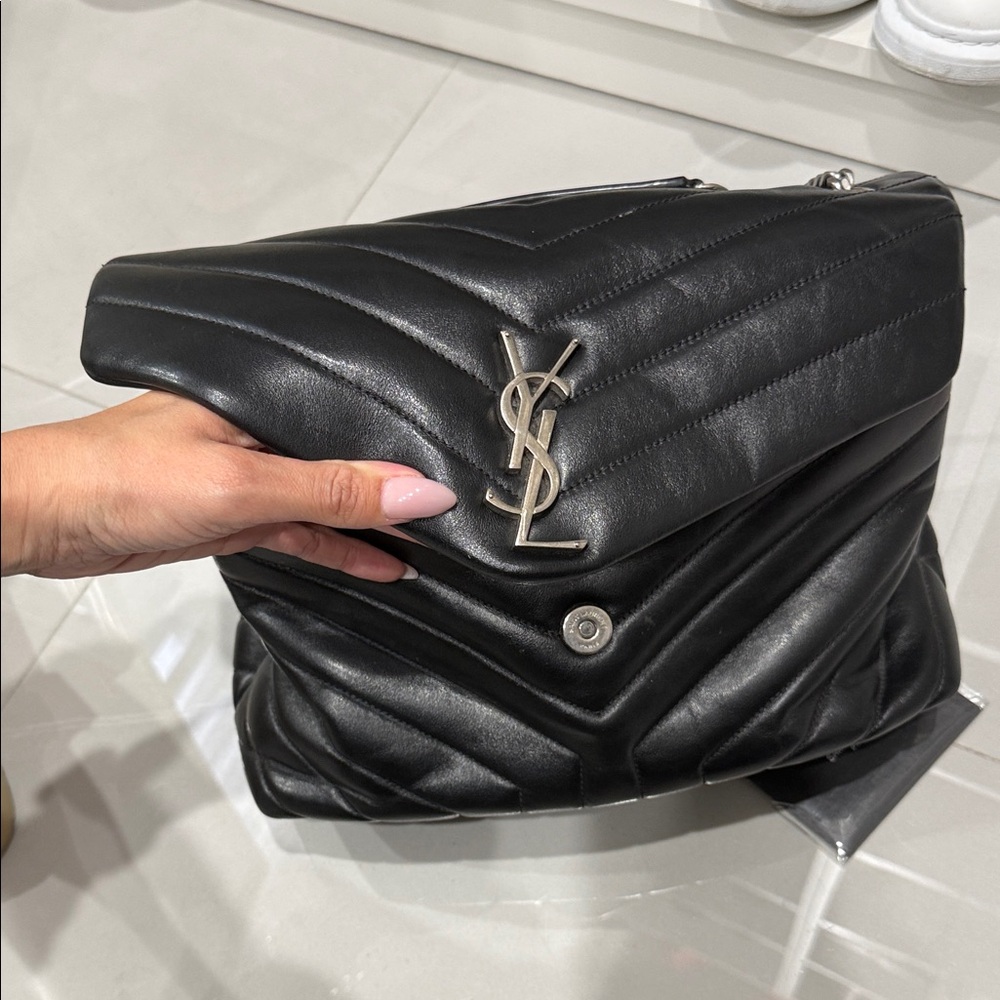 Yves Saint Laurent Black Quilted Shoulder Bag with Chain Strap - Picture 2 of 5